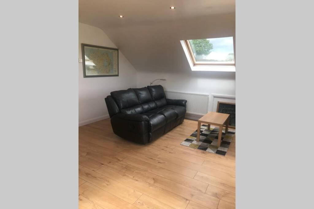 Buzzards Loft Apartment Poyntzpass Екстериор снимка